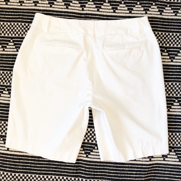 INC International Concept White Bermuda Shorts 10 - Picture 4 of 4